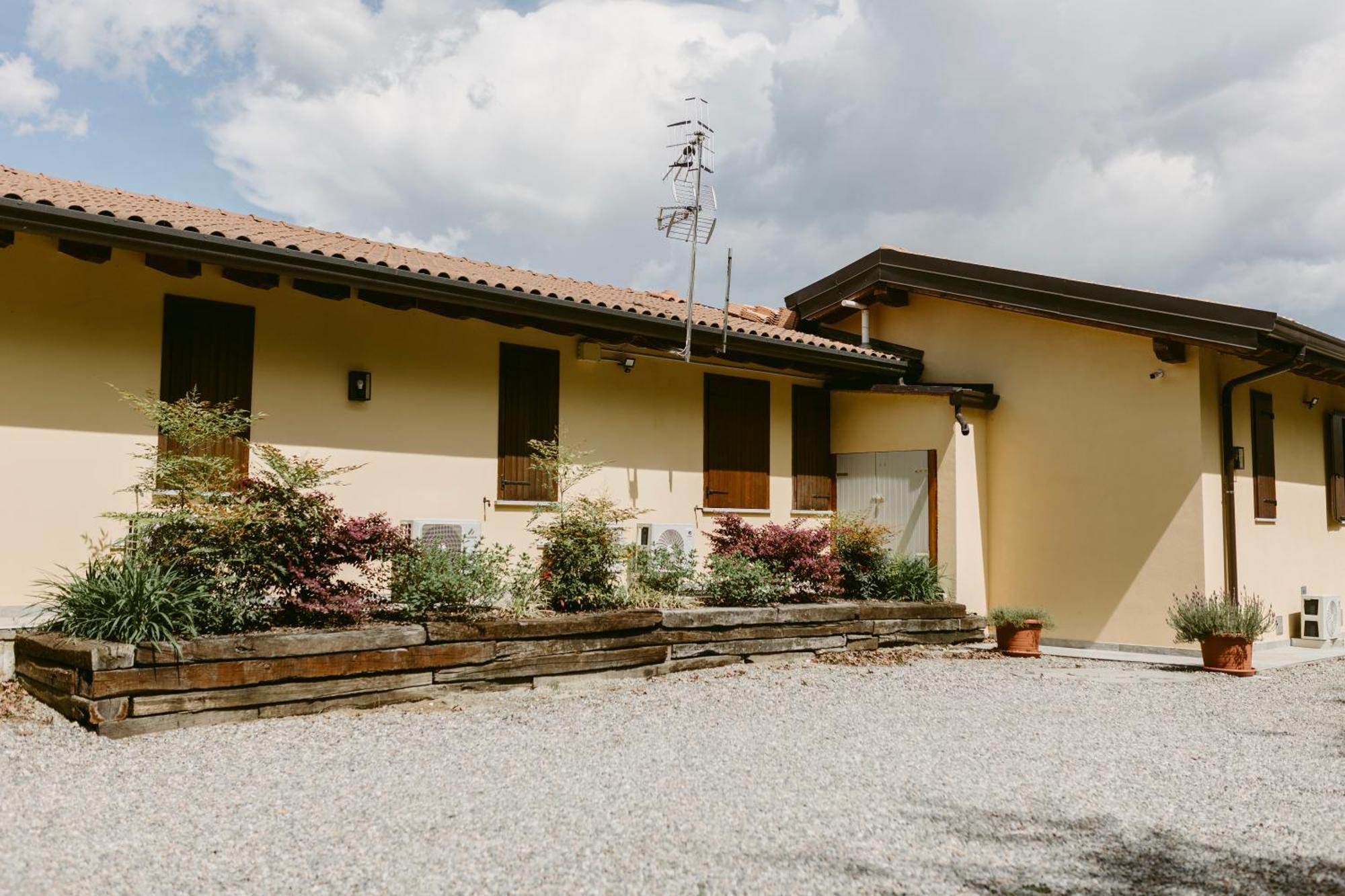 La Casetta Malpensa Guesthouse Case Nuove  Exterior foto